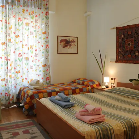 Zeus Superior Bed & Breakfast 2*