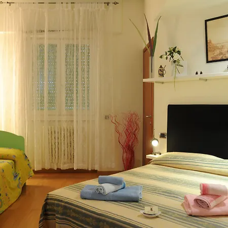 Zeus Superior 2* Florencia